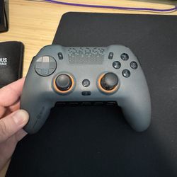 SCUF ENVISION PRO V1