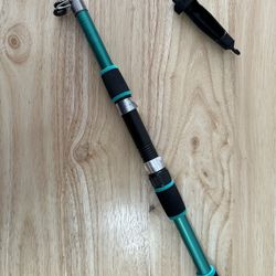 PORTABLE FISHING ROD – TRAVEL-FRIENDLY & EASY TO USE