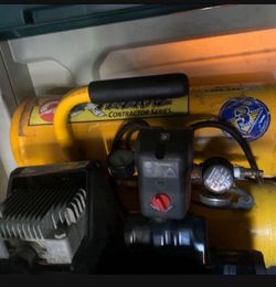 Air compressor