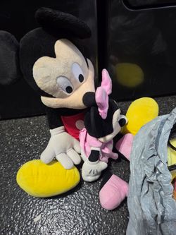 Free Bag of used stuffed animals