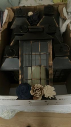 Box of 7 Battery Operated Lanterns