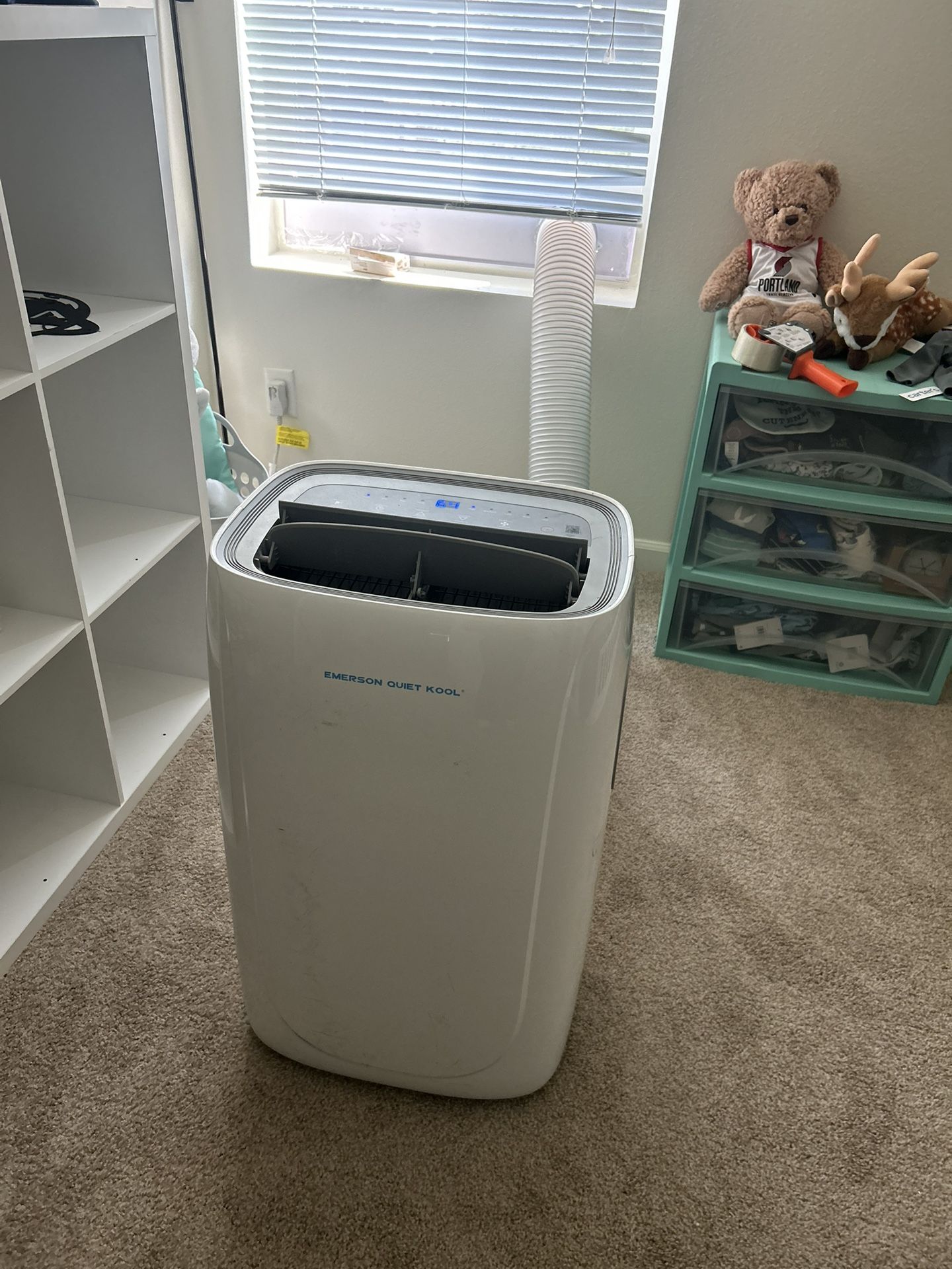 12,000BTU Emerson quite Kool Air Conditioner