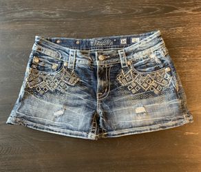 Miss Me bling shorts size 30
