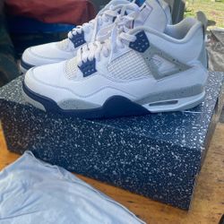 Air Jordan 4 Midnight Navy  9.5 