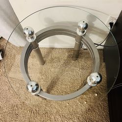 End/Side Table