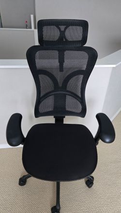 WorkPro Warrior 212 Mesh Executive High-Back Office Chair