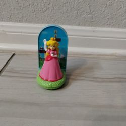 McDonald's happy meal toy Nintendo princess peach super Mario Bros