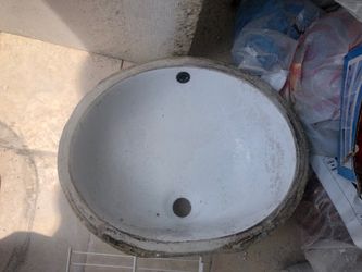 under-mounted sink