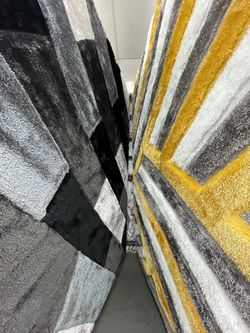 Shaggy Area Rugs with Geometric Pattern