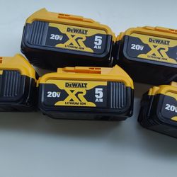 Baterias Dewalt Nuevas 5.0 AH A $35 Cada Una Nuevas Nunca Han Sido Usadas