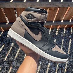 Jordan 1 High Palomino (Size 10)