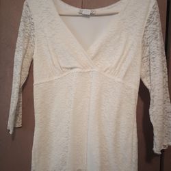 Pamela Stewart White Lace Top Sz Med $5 MPU SERIOUS INQUIRIES ONLY