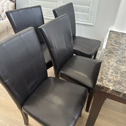 Table & 4 Chairs
