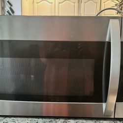 Perfectly Working Microwave 