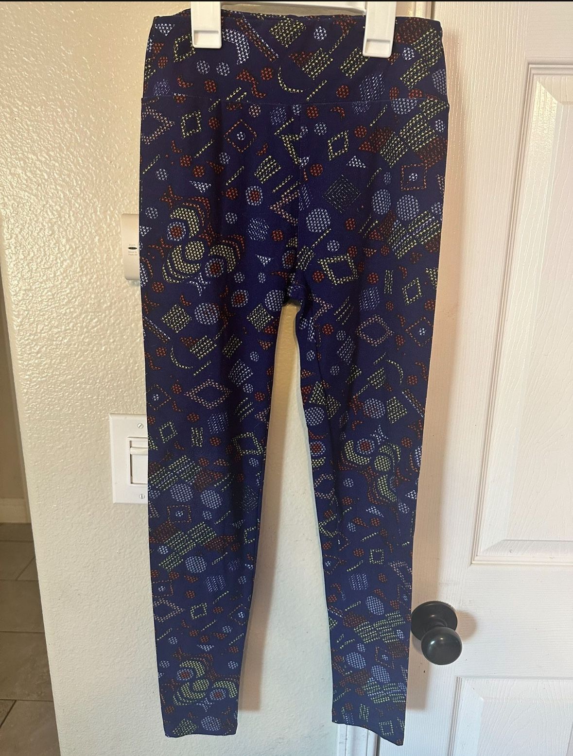 Youth Girl Lularoe Leggings OS