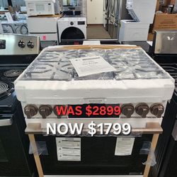 STUDIO 6.3 cu. f SMART SIide-in Gas Range in Essence White with
ProBake Convection, Easy Clean, instaview & Air fry