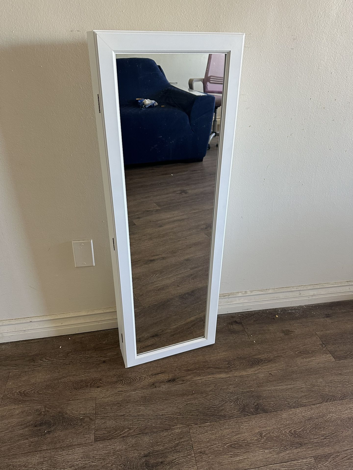 LED Mirror Jewelry Cabinet