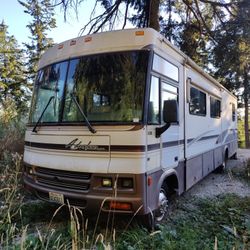 2001 Winnebago 34ft