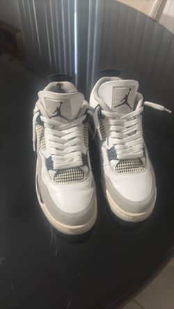 Jordan 4 military black