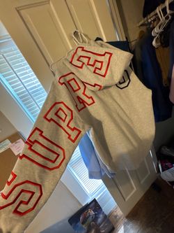 Supreme Sweater Size Large (Worn few times)