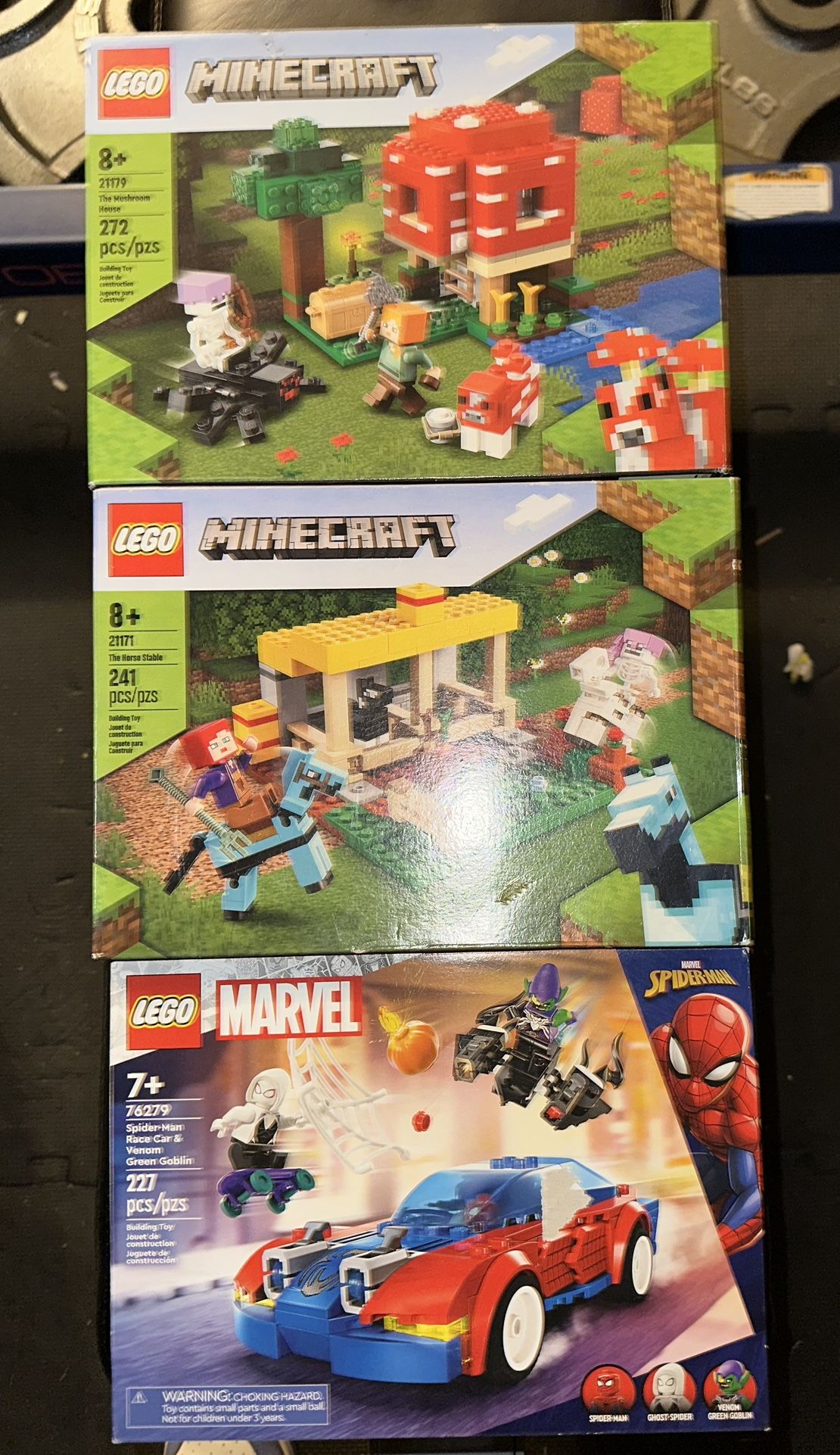 LEGO MINECRAFT & LEGO MARVEL