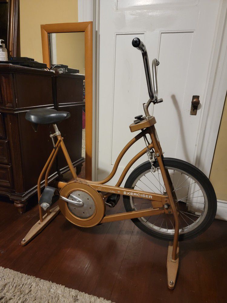 Vintage Schwinn Exerciser Stationary Exercise Bike 