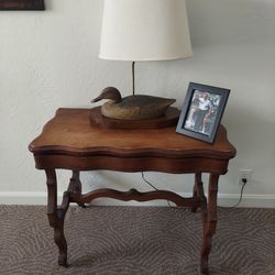 Decor Table With Duck Lamp