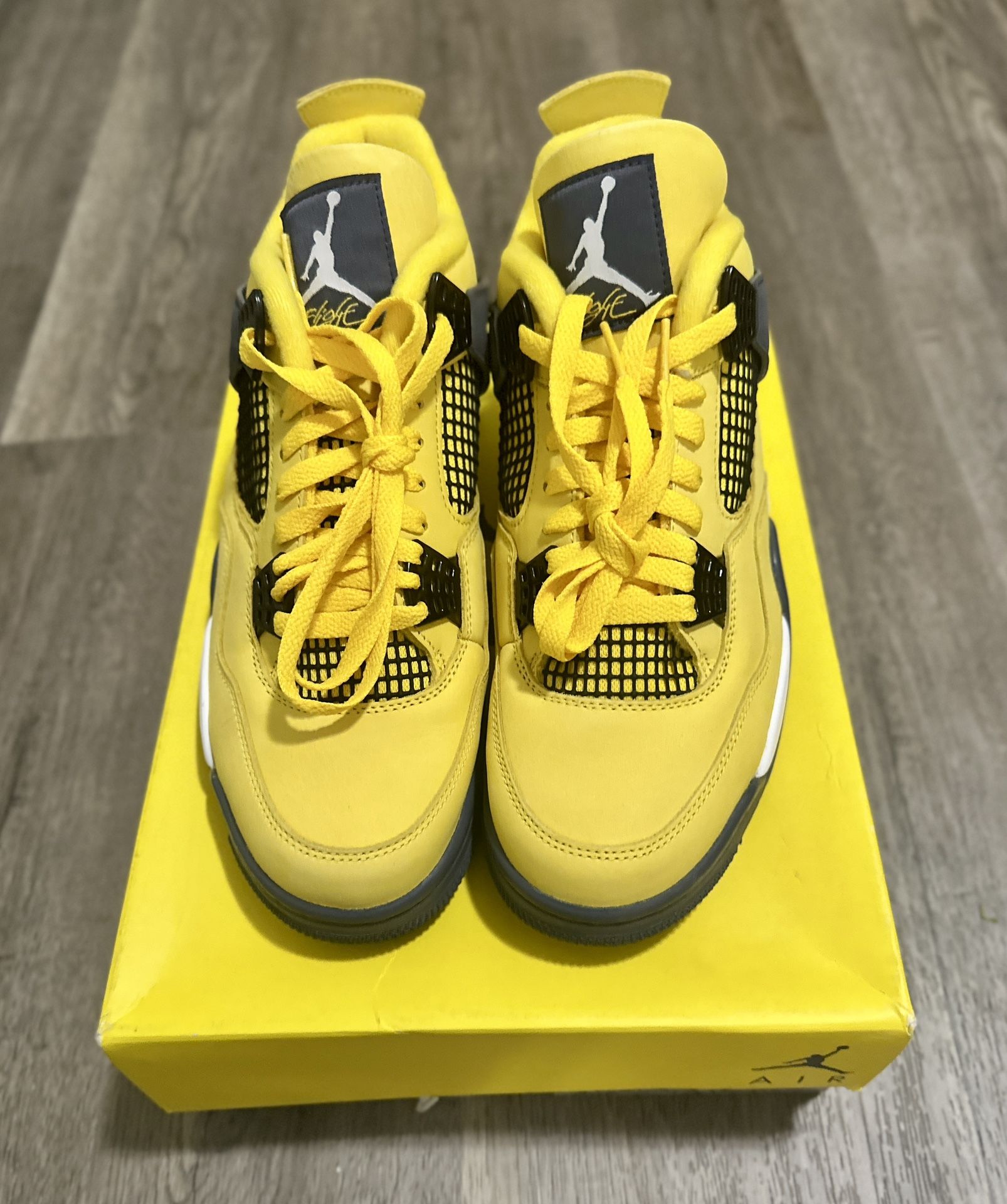 Nike Air Jordan 4 “Lightning 2021”
