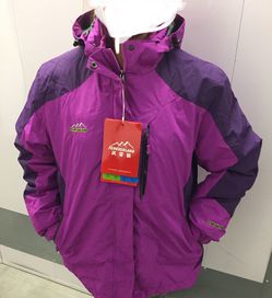 Fengxeulsnd women waterproof mountain jacket size L