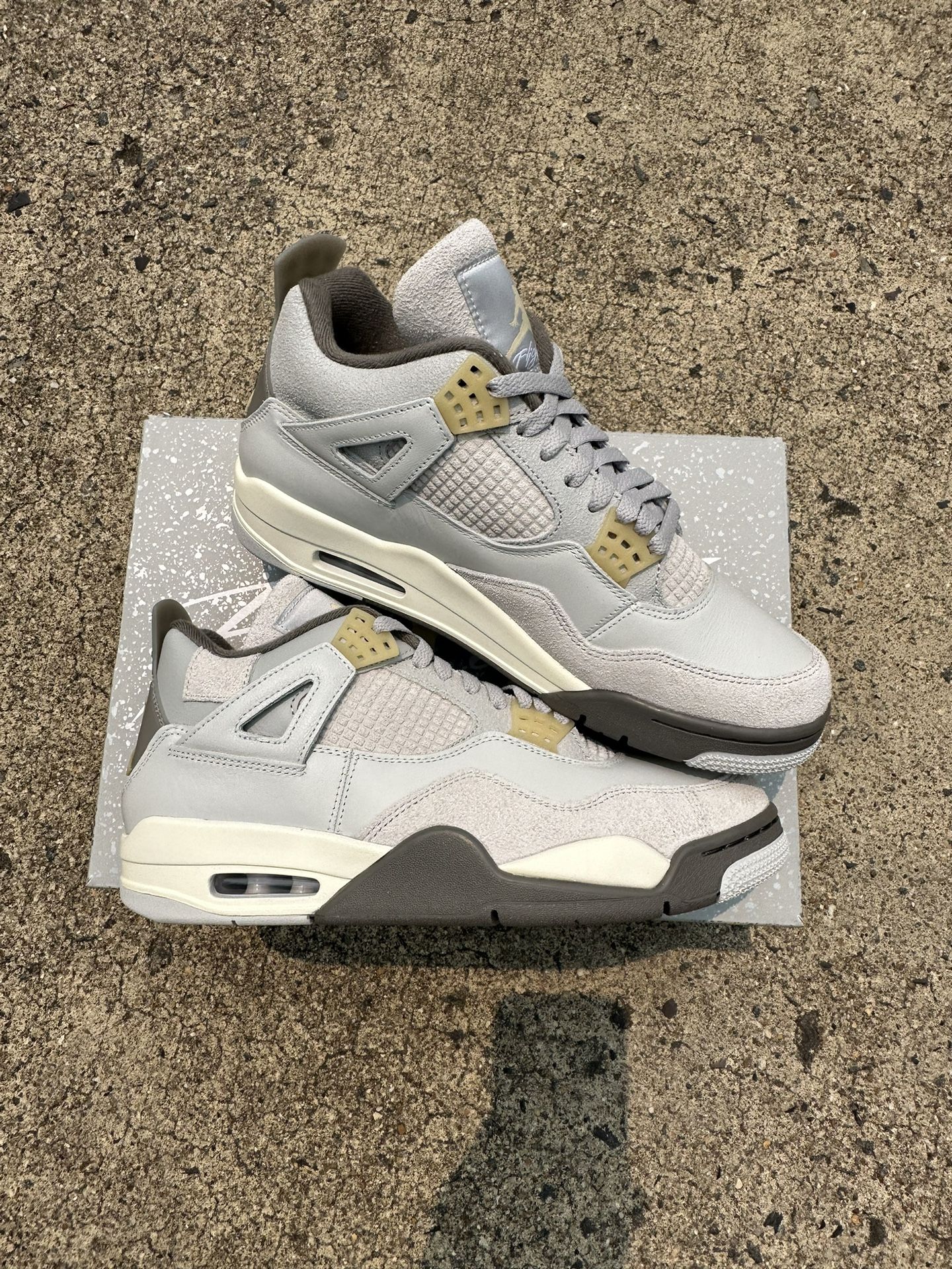 Jordan 4 Photon Dust