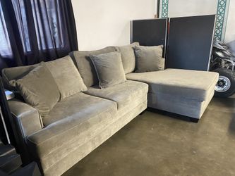 Sectional sofa 