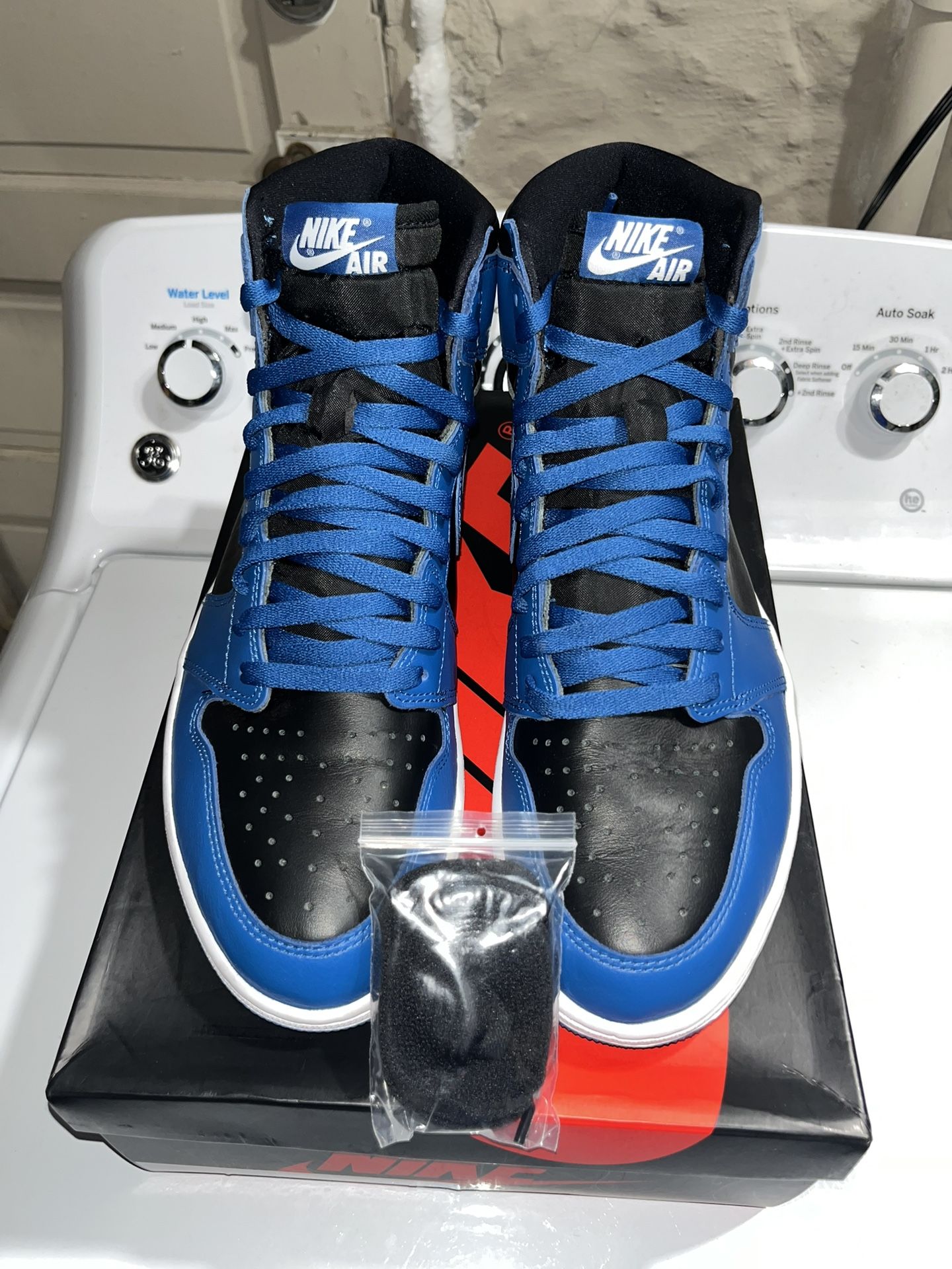 Blue Marina Jordan 1s