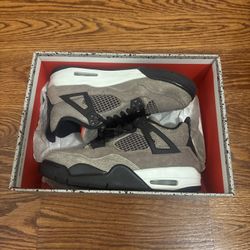 Jordan 4 Retro Taupe Haze 