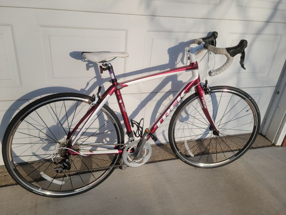 Women's Trek Road Bike Lexa SLX for Sale in Madison, WI - OfferUp