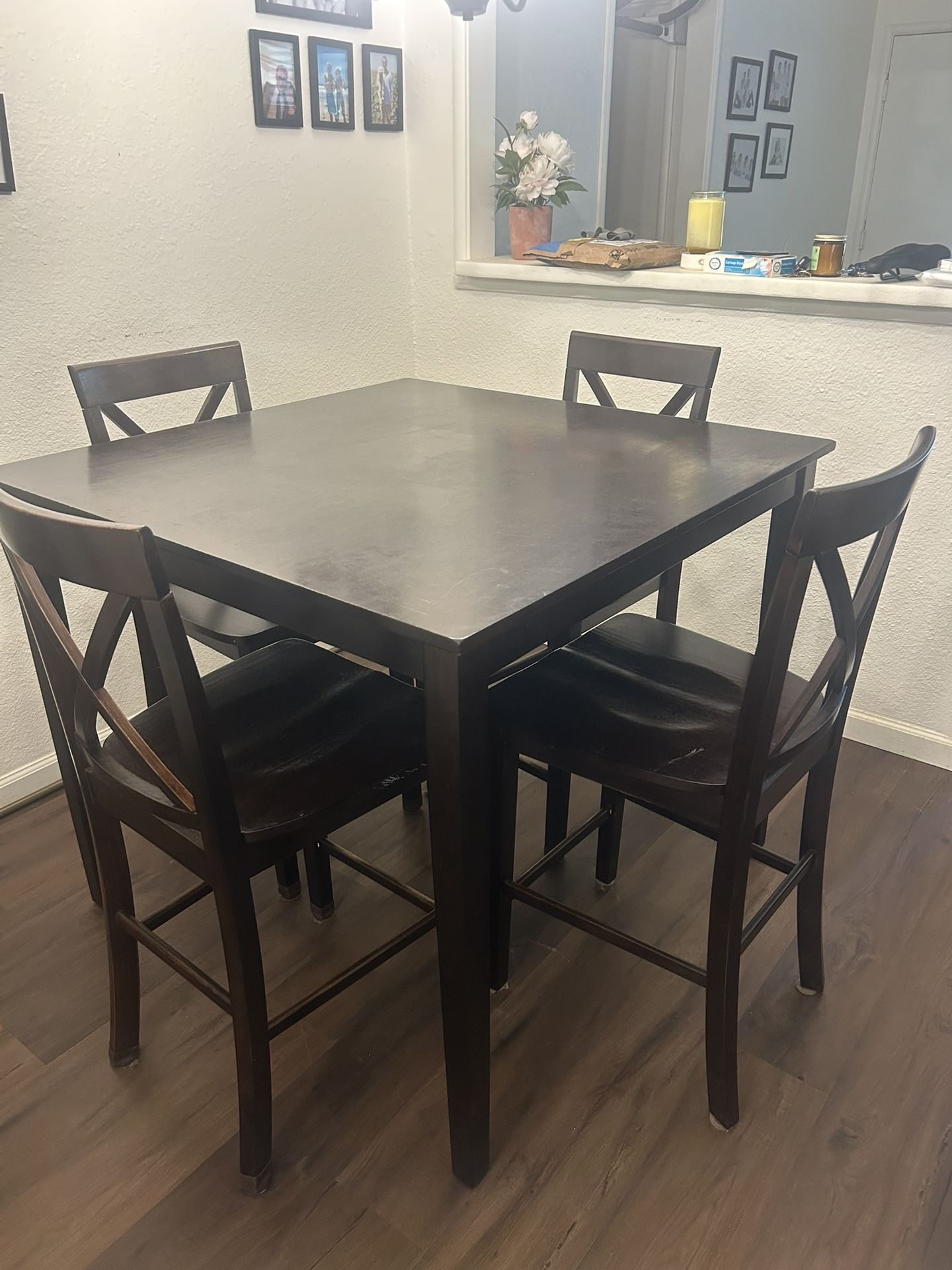 Dining Room Table And Chairs.
