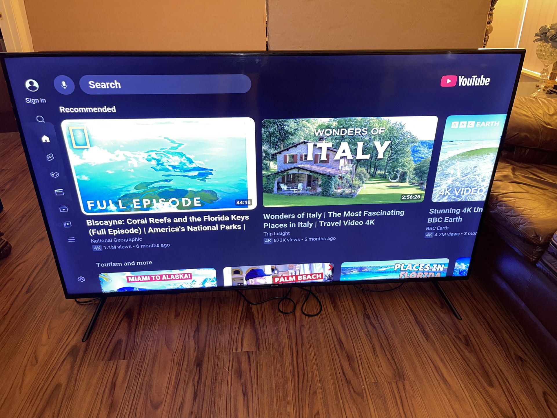 Hisense 70” Android Smart TV 4K UHD (Note: NO NETFLIX) With Remote Control. $250 Firm On Price