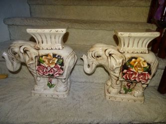 2 Italian Capodimonte stands