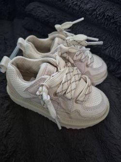 Ugg shoes