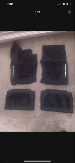 Toyota tacoma Mats oem 2024