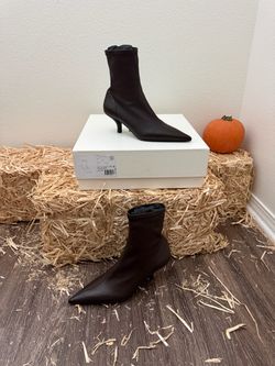Totem  women's Dark Brown Kitten Heel Ankle Boots