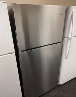 Amana Top Freezer Fridge – Stainless, Clean