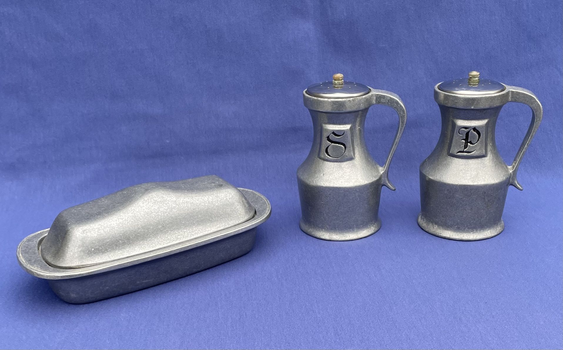 Royal Wilton Pewter RWP Salt & Pepper Shakers & Butter Dish W/Lid Vintage U.S.A