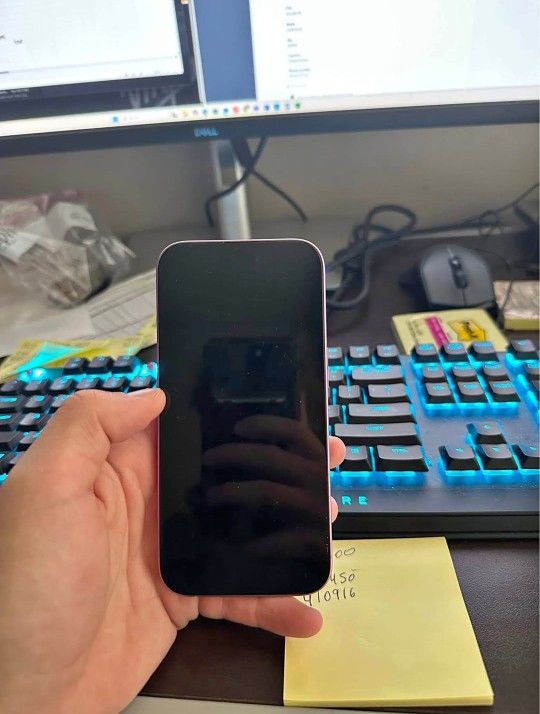 iPhone 16