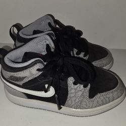 Nike Air Jordan 1 Mid SE Black Gray Elephant Print Size 8c