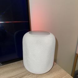 Apple HomePod (2nd Generation) – White – Excellent Condition