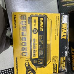 New Dewalt Battery Charger And Maintainer 