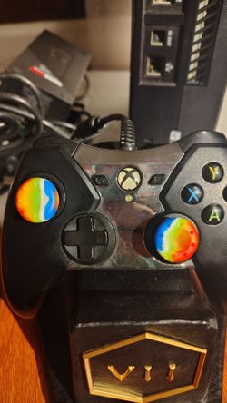 Xbox One with one controller and one game