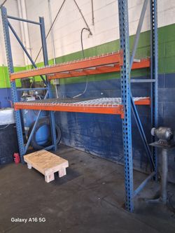 2 tiered industrial Shelving system 8x8x3 Read Description