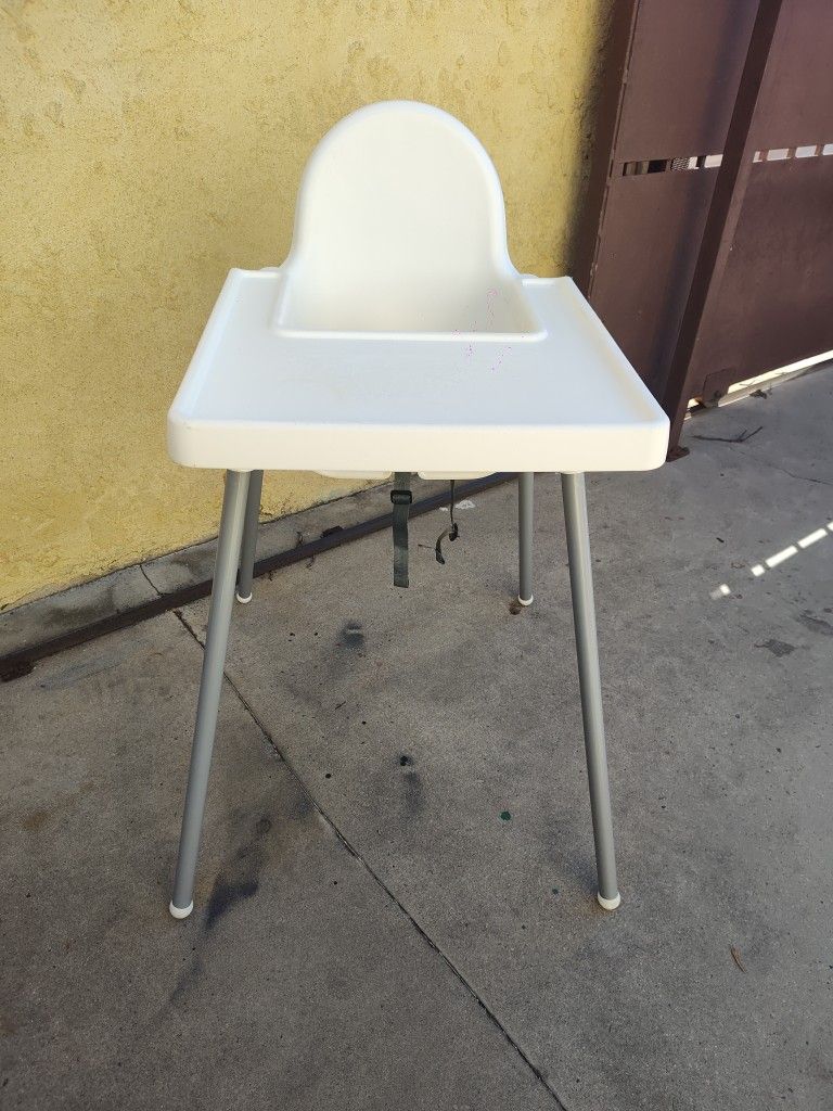 BABY HIGH CHAIR