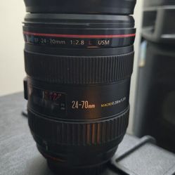 Canon EF 24-70mm f/2.8L  USM Lens
